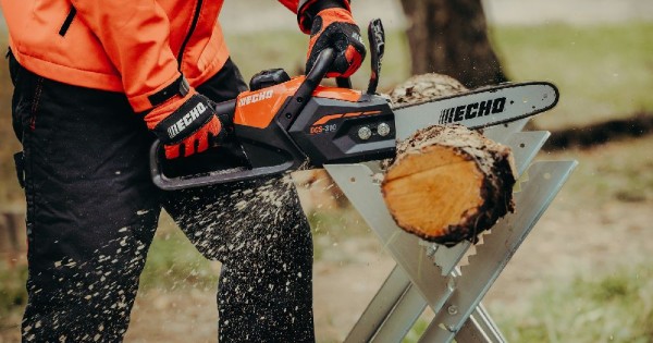 Echo 18 deals inch chainsaw